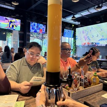On The Kirb - Sports Bars Near Me - Houston, Texas