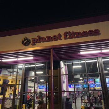 Planet Fitness - Parking lot is small and can get full during peak hours - Gyms Near Me - Whittier, California