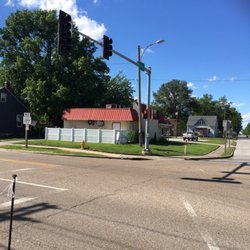 Ron's Barber Shop - 605 West Main Street, Mascoutah IL