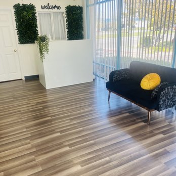 Total Health & Wellness - Extremely clean reception area - Medical Spas Near Me - Temecula, California Total Health & Wellness - Extremely clean reception area - Medical Spas Near Me - Temecula, California