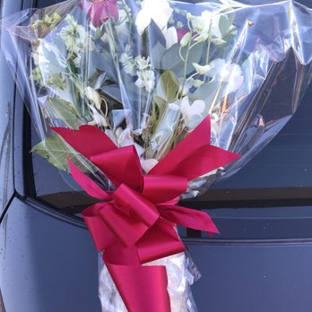 Flowers By Veronica - Florists Near Me - Palm Desert, California