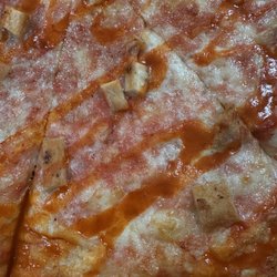 Middletown Halal Grill & Pizza - "Buffalo pizza" guess there's a shortage of chicken. Inflation is tough on these guys.
