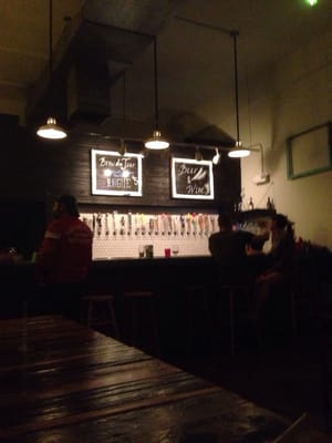Craft and Social by null