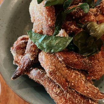 Fish Cheeks - Chicken wings - Seafood Near Me - New York, New York Fish Cheeks - Chicken wings - Seafood Near Me - New York, New York