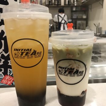 Initial Tea - Left-grapefruit jasmine tea with boba Right-strawberry matcha latte, comes with boba - Desserts Near Me - Brooklyn, New York