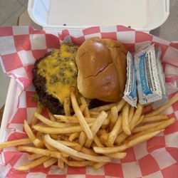 Tex's Cafe - Double smash burger to go