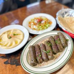 Fattoush Mediterranean Fine Cuisine - 6 Pieces Stuffed Grape Leaves