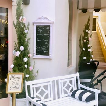 Mrs Coco - The bench outside - Cafes Near Me - Henderson, Nevada Mrs Coco - The bench outside - Cafes Near Me - Henderson, Nevada