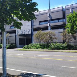 Lakewood Station Sounder train