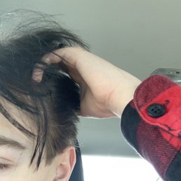 The layers and length on this haircut was perfect. I could not recommend coming here more.