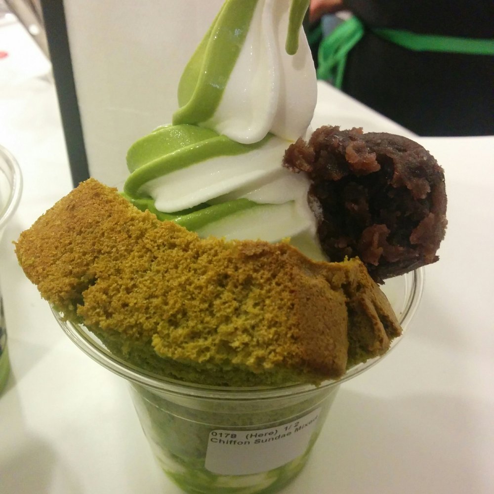 Tsujiri - Chiffon cake sundae - Tea Rooms Near Me - Toronto, Ontario Tsujiri - Chiffon cake sundae - Tea Rooms Near Me - Toronto, Ontario