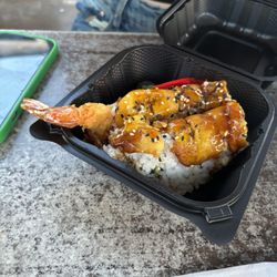Wok N Roll - Golden Dragon roll