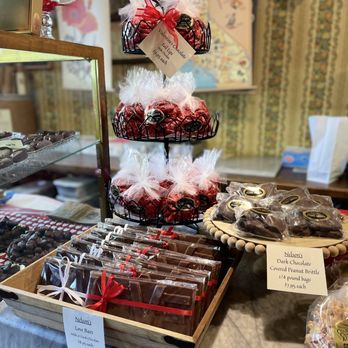 Nelson's Columbia Candy Kitchen - Valentine's Gifts - Candy Stores Near Me - Columbia, California