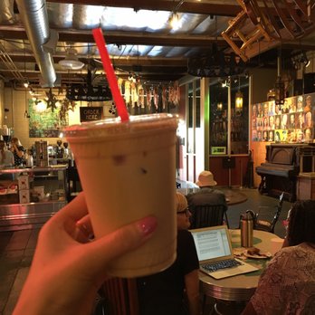 Jones Coffee Roasters - Regular iced latte - so refreshing - Coffee Roasteries Near Me - Pasadena, California
