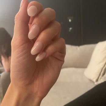 Lakeview Nails - Nail Salons Near Me - Chicago, Illinois