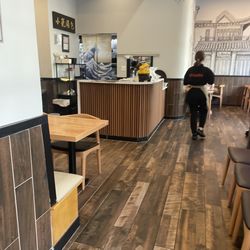 Yu Noodles - Inside