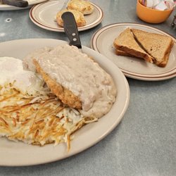 Gunter's Restaurant - Chicken Fried Steak, Hash Brown, Wheat Toast, 2 Sunnyside Eggs