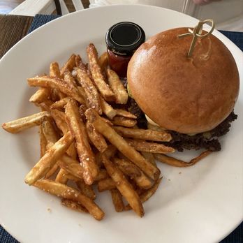 Lifesaving Station - Cheeseburger w/ Fries - Breakfast & Brunch Near Me - Duck, North Carolina Lifesaving Station - Cheeseburger w/ Fries - Breakfast & Brunch Near Me - Duck, North Carolina