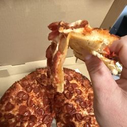 Cowesett Pizza - A complete "flop" tonight!!!