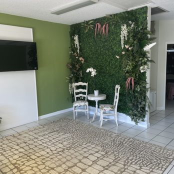 Botanical Laser & Esthetics - Estheticians Near Me - Jupiter, Florida Botanical Laser & Esthetics - Estheticians Near Me - Jupiter, Florida