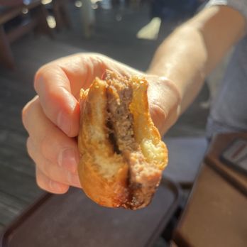 Lil Hut - This is supposed to be a smash burger the burger is in fact not smashed. - Seafood Near Me - Morro Bay, California
