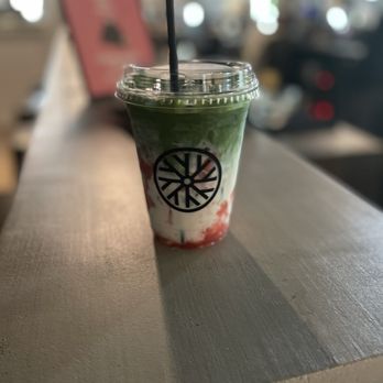 Ooika - Statwberry iced matcha - Tea Rooms Near Me - Princeton, New Jersey
