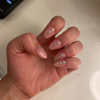Cutee Nails - Nail Salons Near Me - Encinitas, California