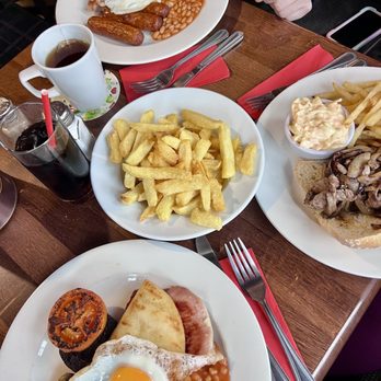 Tyndrum Inn - Pubs Near Me - Tyndrum, ABE