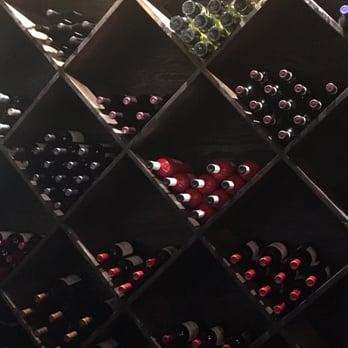 Giovanni's Italian Kitchen - Vino poured abandanza! - Italian Near Me - Angleton, Texas