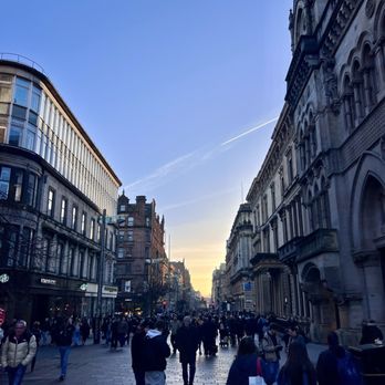 Buchanan Street - Local Flavor Near Me - Glasgow, GLG