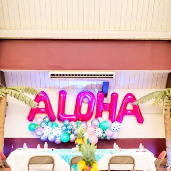 Neon Carrot Events - One of the beautiful balloon displays by Mikii. (Palm trees by Bev, that's me!) - Wedding Planning Near Me - San Clemente, California Neon Carrot Events - One of the beautiful balloon displays by Mikii. (Palm trees by Bev, that's me!) - Wedding Planning Near Me - San Clemente, California