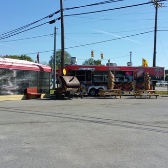 Super Mercado El Rey - Food truck and dining area. - Grocery Near Me - Spartanburg, South Carolina Super Mercado El Rey - Food truck and dining area. - Grocery Near Me - Spartanburg, South Carolina