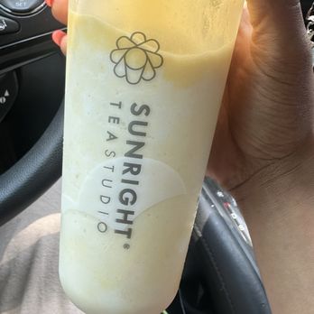 Sunright Tea Studio - Mango-coconut slush - Bubble Tea Near Me - Irvine, California Sunright Tea Studio - Mango-coconut slush - Bubble Tea Near Me - Irvine, California