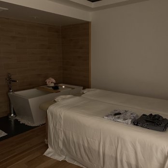 Hideko Spa - Massage room - Massage Therapy Near Me - Los Angeles, California Hideko Spa - Massage room - Massage Therapy Near Me - Los Angeles, California