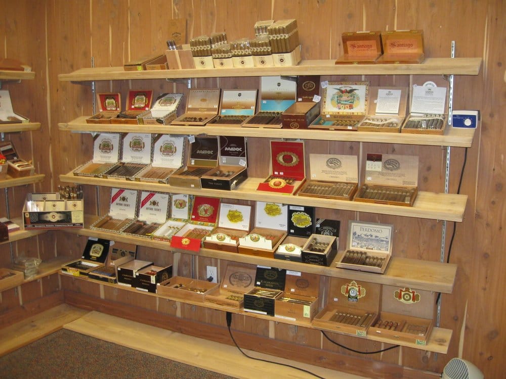 BUCKS SMOKE SHOP Updated August 2024 110 Midway Ctr, Waco, Texas