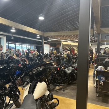 Pikes Peak Harley-Davidson - Motorcycle Dealers Near Me - Colorado Springs, Colorado Pikes Peak Harley-Davidson - Motorcycle Dealers Near Me - Colorado Springs, Colorado