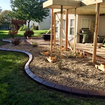 Curb Appeal - Contain your beds, define and shape your landscaping. - Landscaping Near Me - Saint Peters, Missouri Curb Appeal - Contain your beds, define and shape your landscaping. - Landscaping Near Me - Saint Peters, Missouri