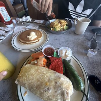 NORMS Restaurant - New American Near Me - Bellflower, California