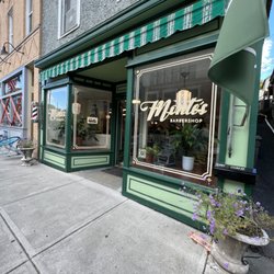 Monte’s Barbershop