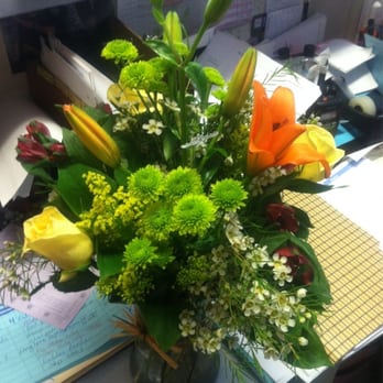 Conroy Flowers - Arrangement I received. Nothing like the Internet picture - Florists Near Me - Tustin, California Conroy Flowers - Arrangement I received. Nothing like the Internet picture - Florists Near Me - Tustin, California