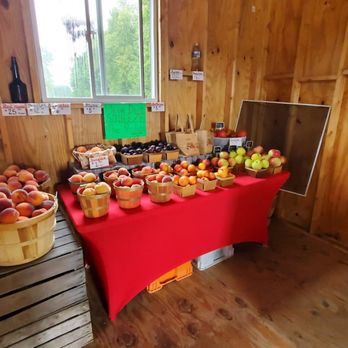 AVO Farm Market - Peaches and apples in season - Farmers Market Near Me - Bear Lake, Michigan AVO Farm Market - Peaches and apples in season - Farmers Market Near Me - Bear Lake, Michigan