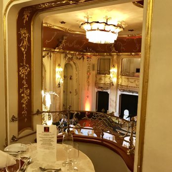 Grand Hotel Bohemia - Ballroom private box - Hotels Near Me - Prague, Puerto Rico