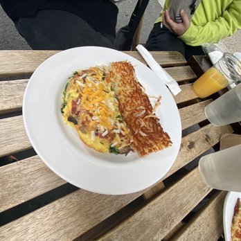 Rialto Cafe - Breakfast & Brunch Near Me - Fullerton, California