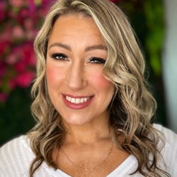 Trilogy Salon - Balayage and make up