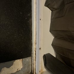 Eastlake Athletic Club - Mold and rusty shower