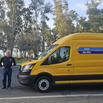 Narod One Way Pickup Truck Rentals thumbnail