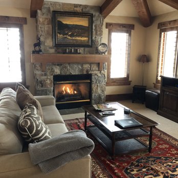 The Chateaux Deer Valley - Living room - Hotels Near Me - Park City, Utah The Chateaux Deer Valley - Living room - Hotels Near Me - Park City, Utah