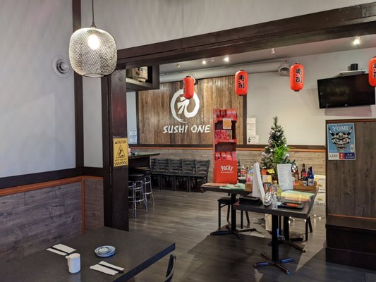 Sushi One by null