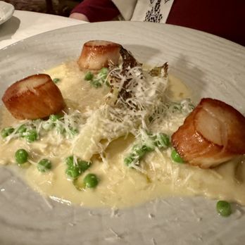 Bacchus Restaurant & Lounge - Ravioli plus scallops - Lounges Near Me - Vancouver, British Columbia
