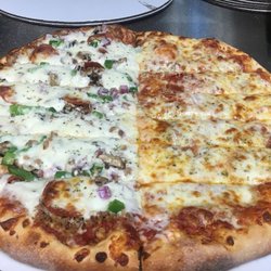Danny Boy's Pizza & More - Pepperoni/garden pizza